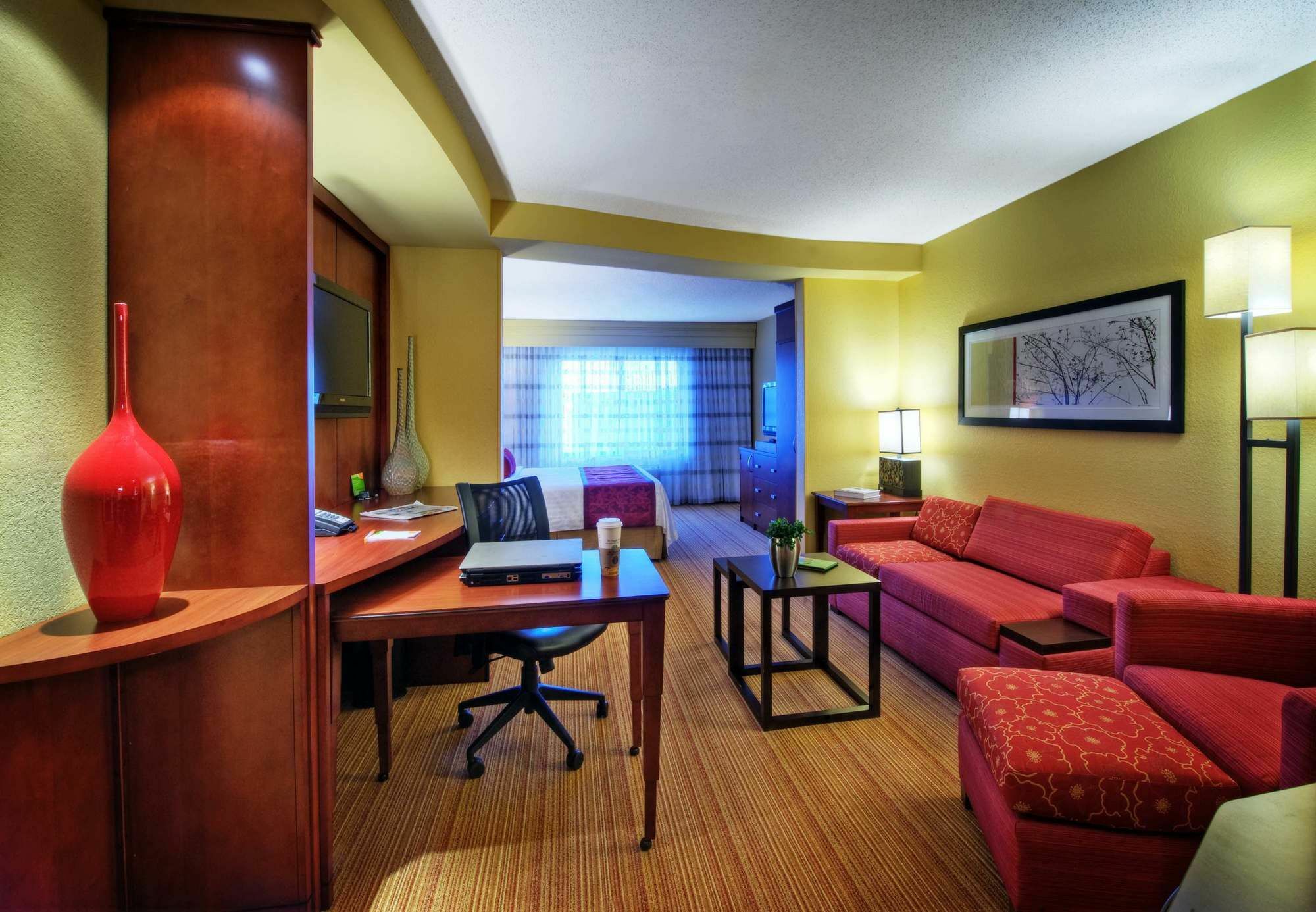 Courtyard By Marriott Джонсон Сити Номер фото